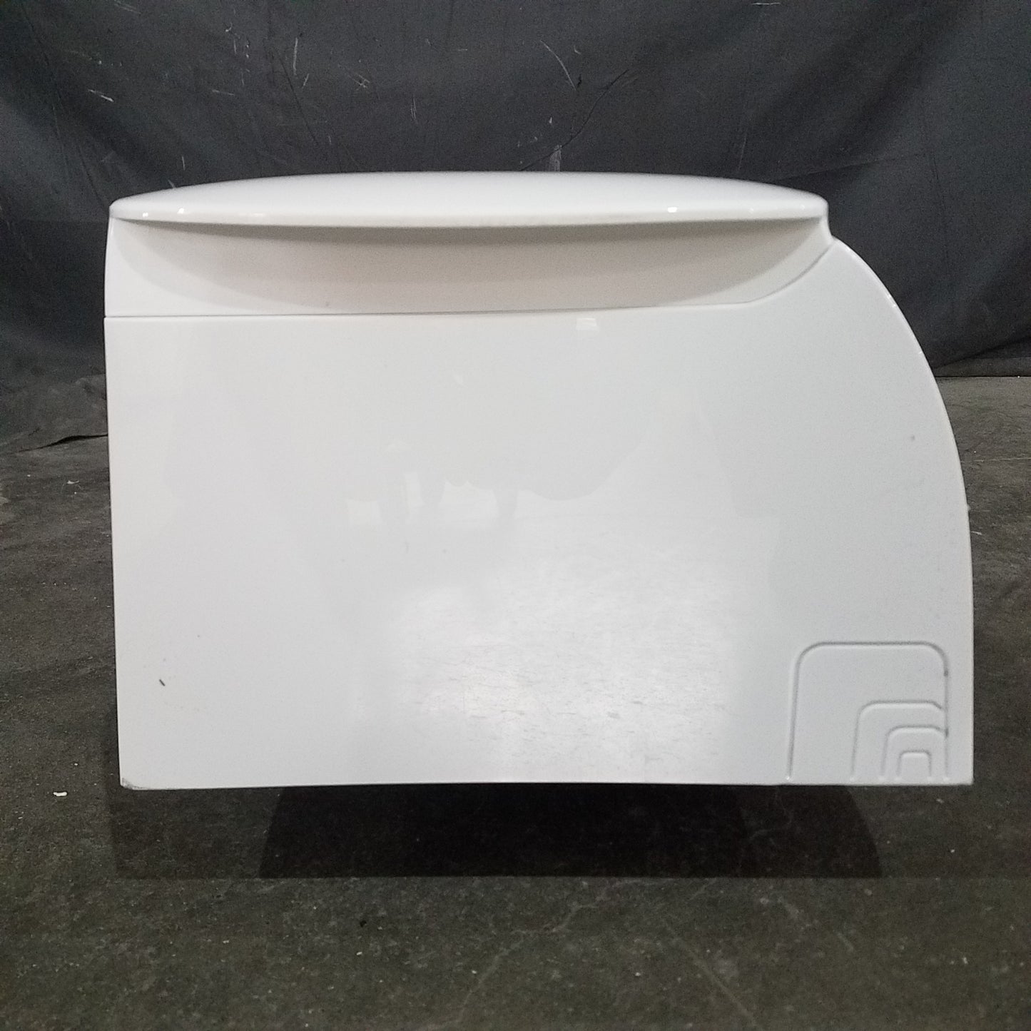 (Scratch/Ding)  $869 MRCOOL EZ-PRO 12,000 BTU 18 SEER Ductless Heat Pump Split System - 115V