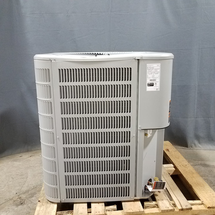 4 Ton, 14 SEER MrCool Signature Heat Pump Central Split System, Multi-position Scratch &amp; Ding
