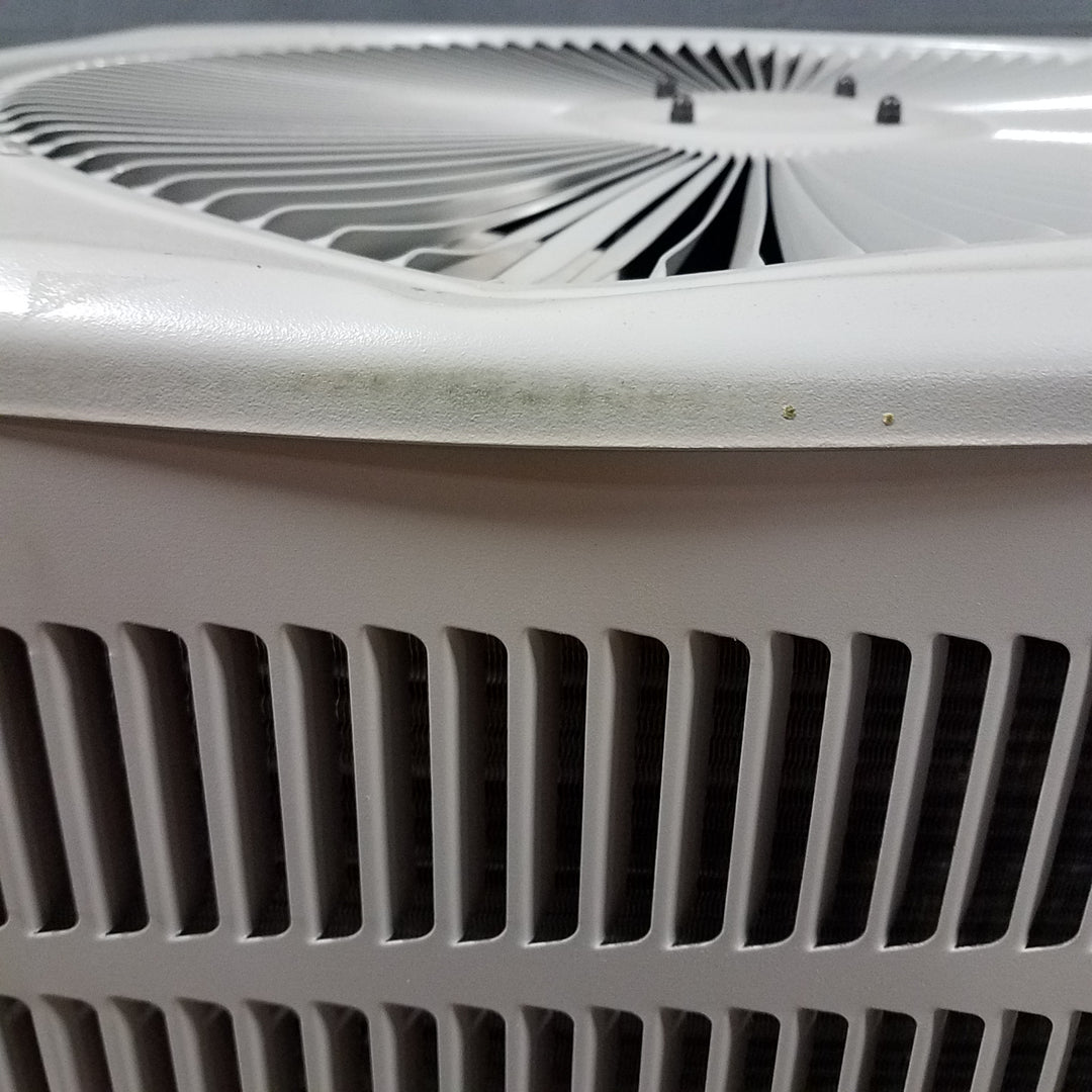 4 Ton, 14 SEER MrCool Signature Heat Pump Central Split System, Multi-position Scratch &amp; Ding