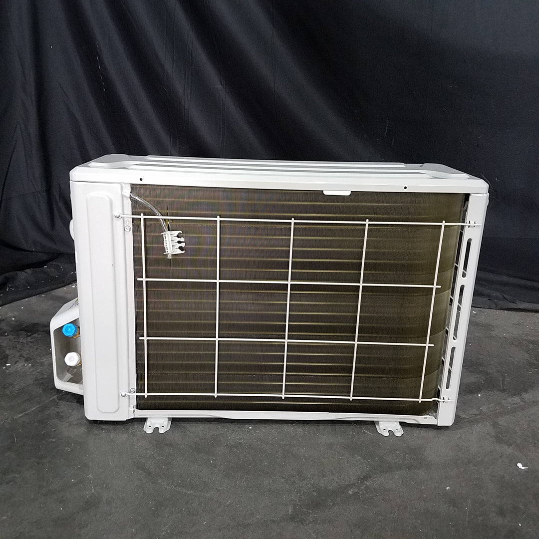 (Scratch/Ding) $1099 MRCOOL EZ-PRO 18,000 BTU 18.5 SEER Ductless Heat Pump Split System - 240V