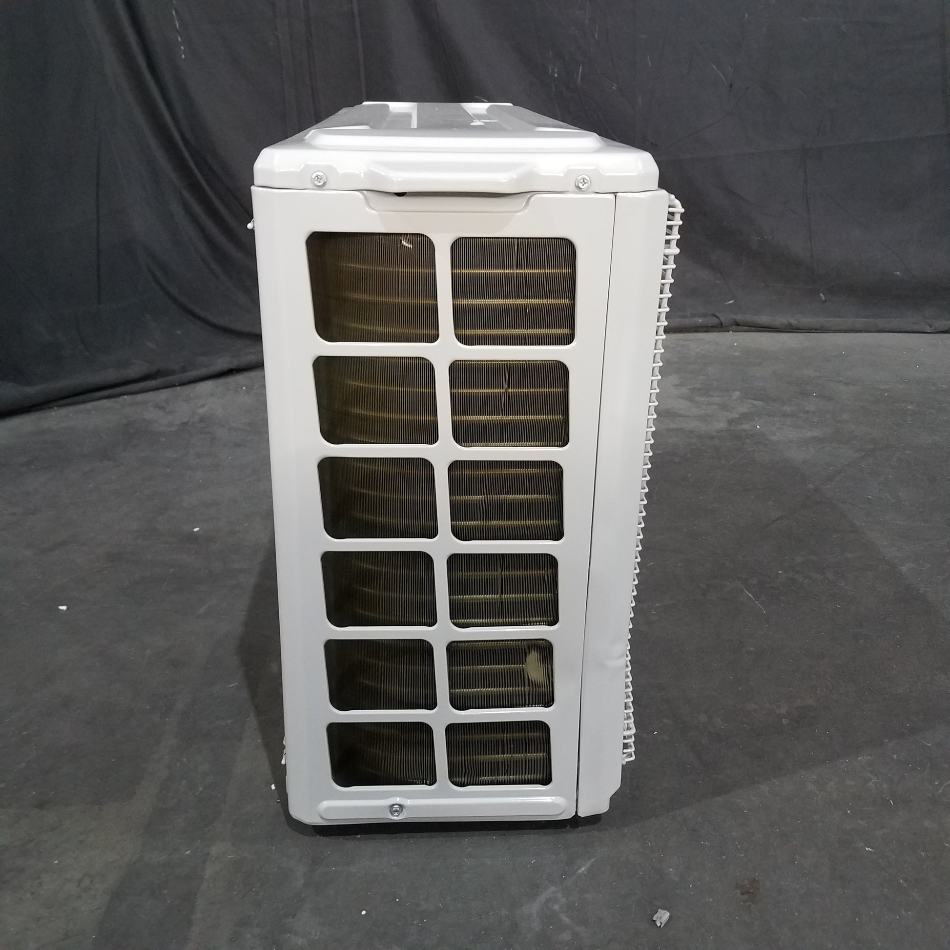 Air Conditioner Heat Pump Has Ice On It Ac Unit Heat Pump Frozen