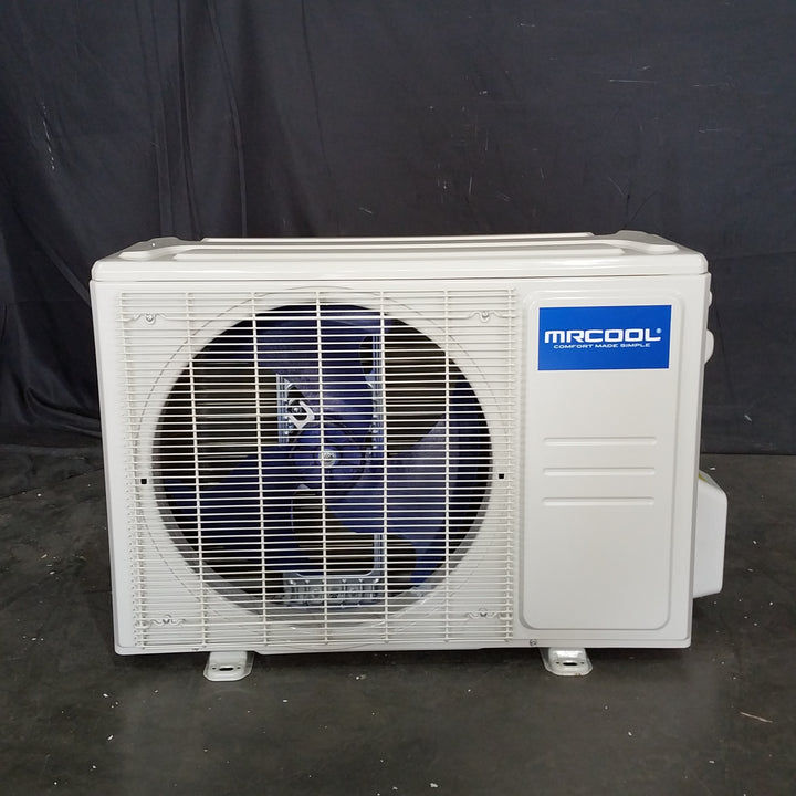 (Scratch/Ding)  MRCOOL Advantage 9,000 BTU 230v 19 SEER Ductless Mini Split Air Conditioner and Heat Pump - 115V