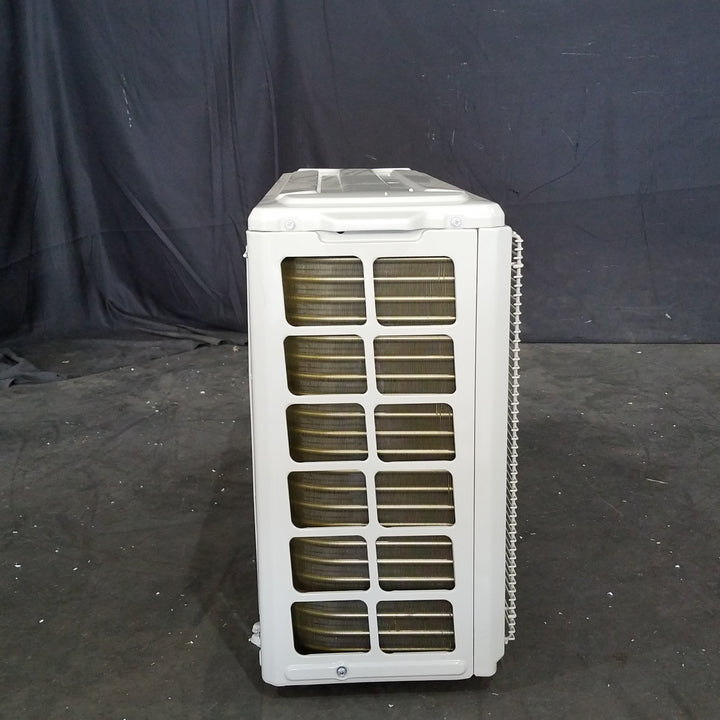 (Scratch/Ding)  MRCOOL Advantage 9,000 BTU 230v 19 SEER Ductless Mini Split Air Conditioner and Heat Pump - 115V